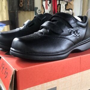 🚨B2G1 New PROPET Black Vista Walker Strap Shoes